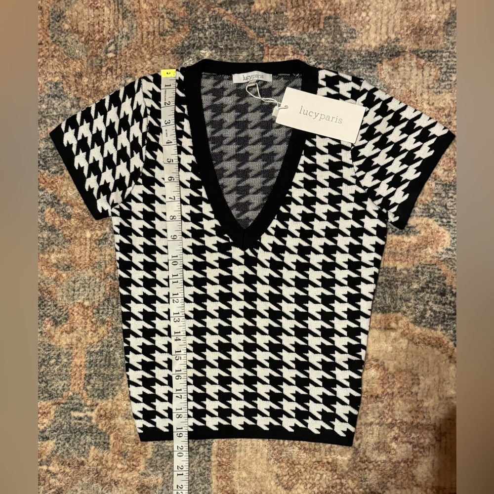 Lucy Paris V-Neck Sweater in Black and White Houndstooth - Picture 3 of 6